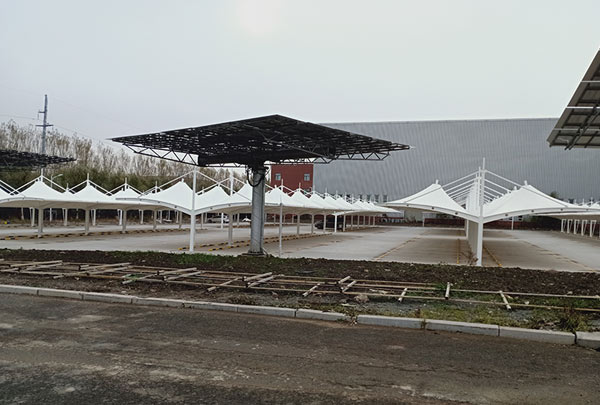 長(zhǎng)春膜結(jié)構(gòu)車(chē)棚的施工過(guò)程
