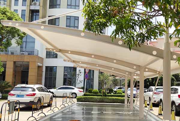 長(zhǎng)春膜結(jié)構(gòu)汽車棚為什么越來(lái)越受歡迎！